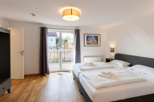 Schlafzimmer 1