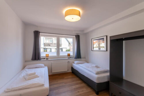 Schlafzimmer 6