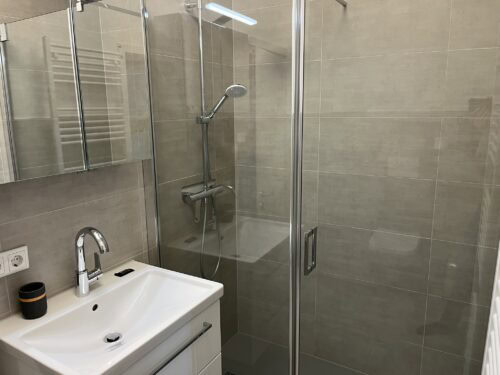 Badezimmer 1