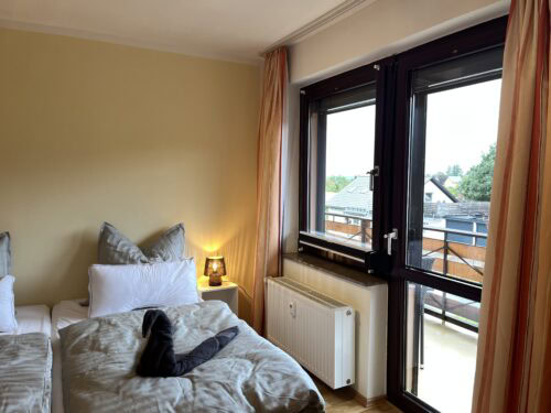 Schlafzimmer 5