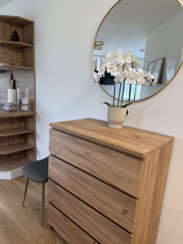 Wohn-Schlafbereich mit offener Küche