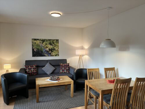 Wohn-/Schlafzimmer mit offener Küche