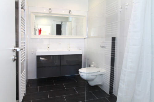 Badezimmer 1