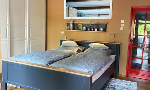 Schlafzimmer 1