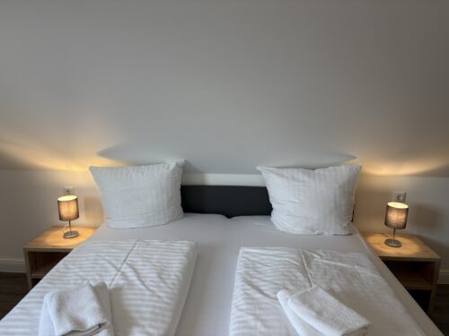 Schlafzimmer 2
